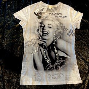 Marilyn Monroe tee. Never worn. Still has original tags.